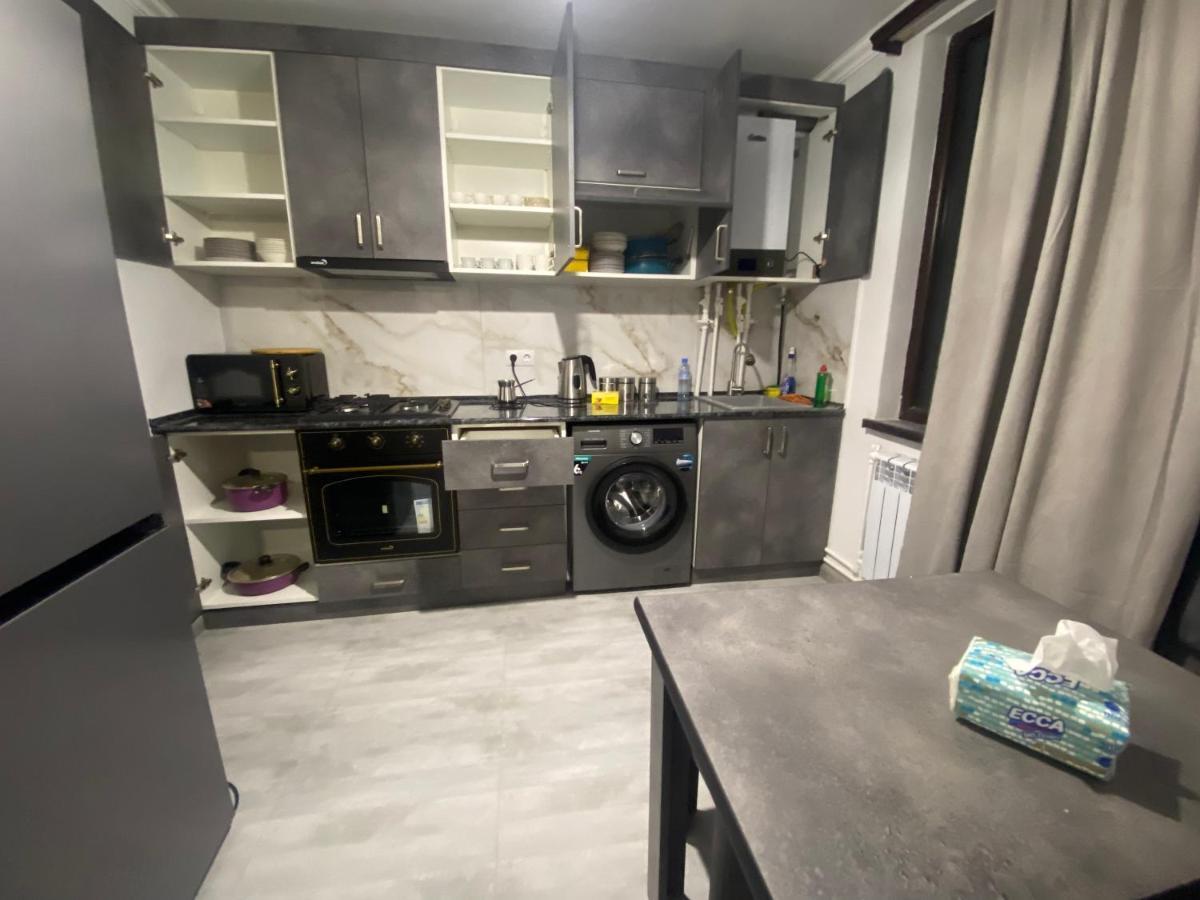 2 Cosy Apartment In Townhouse Near Airport Evn Geghanist  Exterior foto